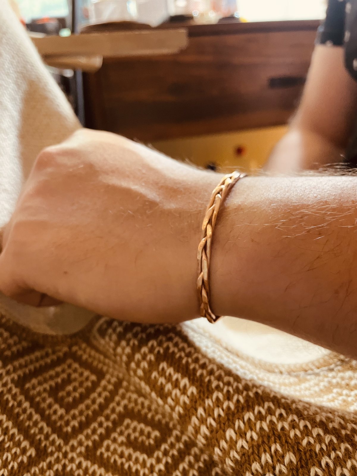 Brazalete de cobre trenzado